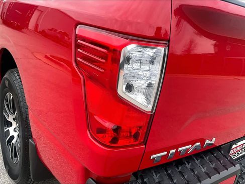Used 2023 Nissan Titan SV w/ SV Convenience Package image 27