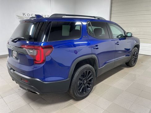 Used 2023 GMC Acadia SLE w/ Driver Convenience Package image 6