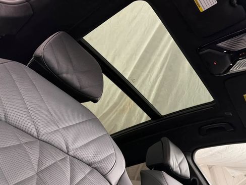 Used 2026 BMW X7 xDrive40i w/ M Sport Package image 17