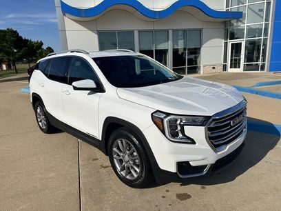 Used 2024 GMC Terrain SLT