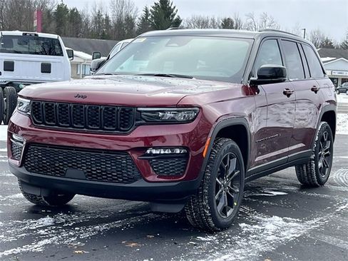 New 2025 Jeep Grand Cherokee Limited w/ Trailer Tow Package image 42