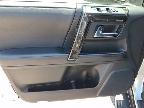 Used 2024 Toyota 4Runner TRD Off-Road AWD/4WD image 9