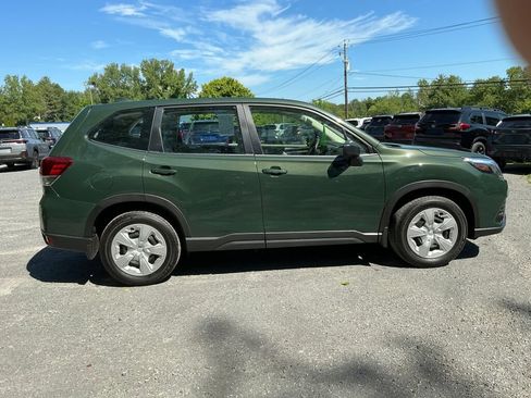 Used 2023 Subaru Forester AWD/4WD image 6