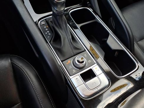 Used 2023 Kia Telluride LX image 29