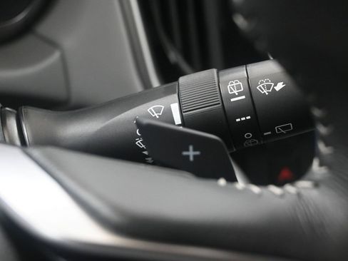 Certified 2025 Subaru Outback Limited image 29