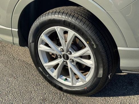 Used 2021 Audi Q3 2.0T Premium w/ Convenience Package image 6