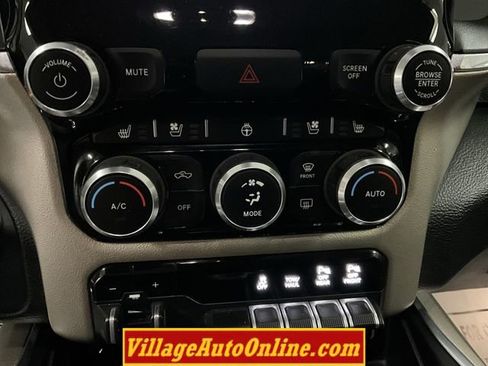 Used 2019 RAM 1500 Laramie image 26