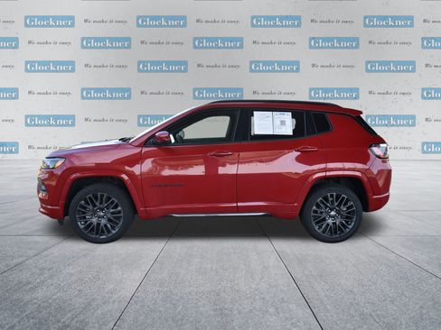 Used 2022 Jeep Compass Limited image 9