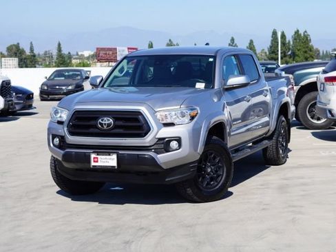 Used 2021 Toyota Tacoma SR5 RWD image 5