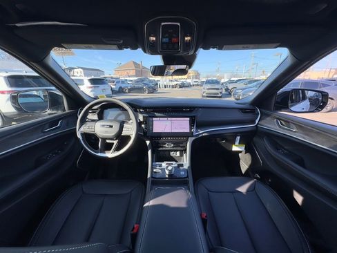 New 2026 Jeep Grand Cherokee L Limited w/ Limited Altitude Package image 10