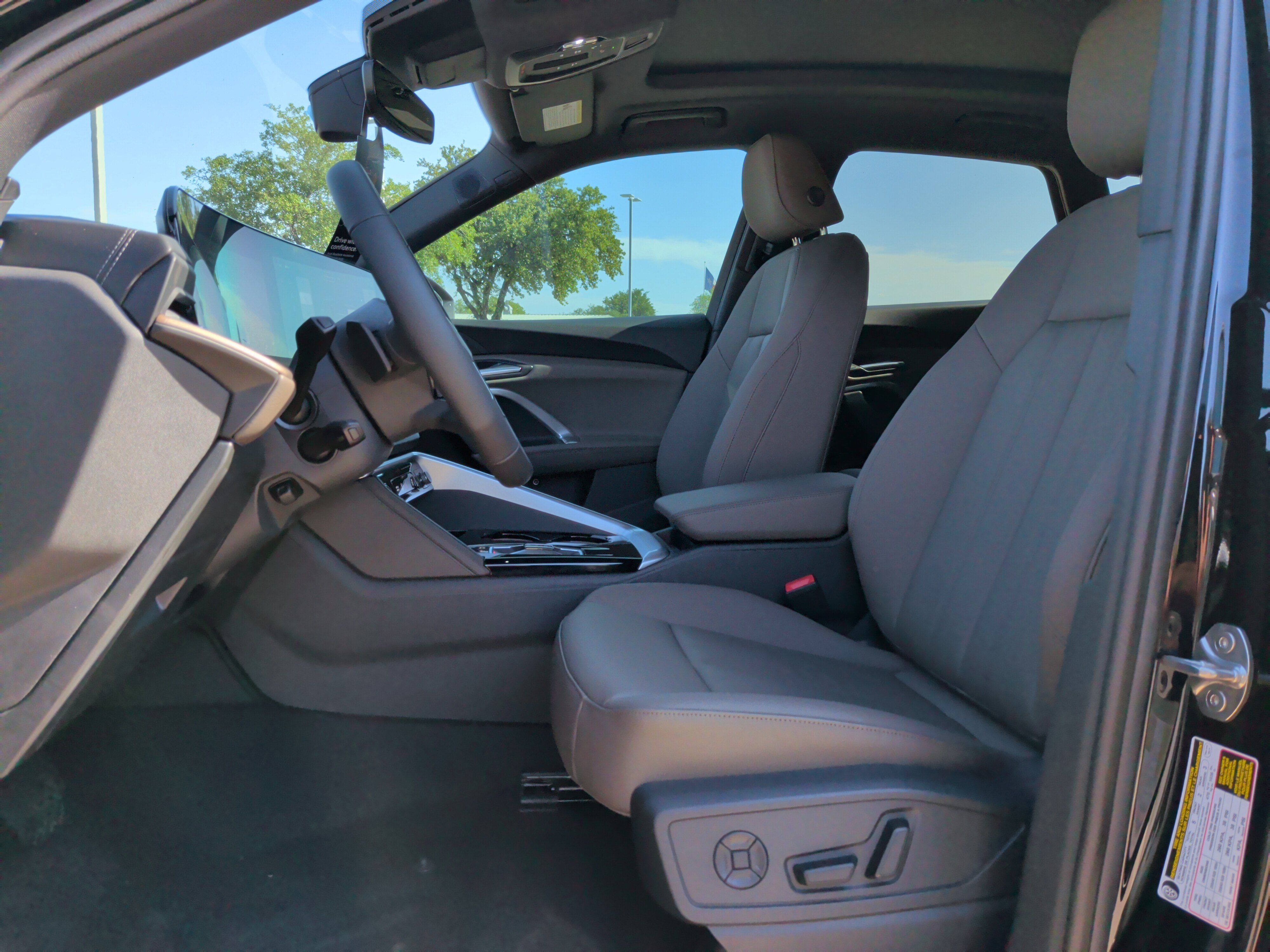Used 2026 Audi Q5 Premium w/ Premium Plus AWD/4WD image 15