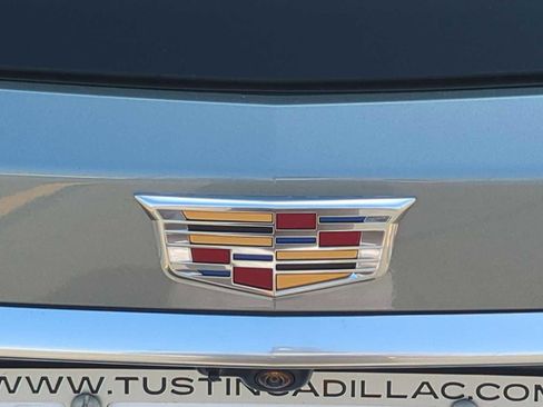 Used 2025 Cadillac XT6 Luxury image 8