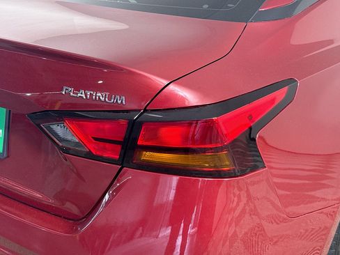 Used 2019 Nissan Altima 2.5 Platinum FWD image 33