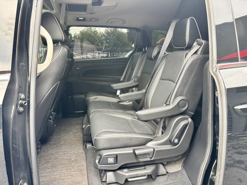 Used 2025 Honda Odyssey Elite image 24