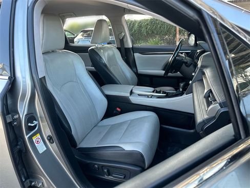 Used 2018 Lexus RX 350L FWD image 34