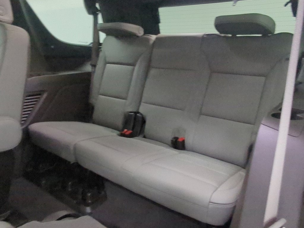 Used 2025 GMC Yukon Elevation AWD/4WD image 29