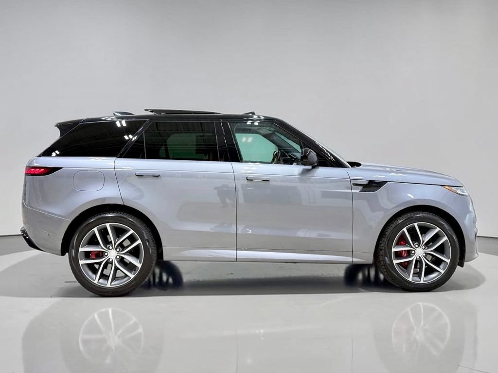 Used 2023 Land Rover Range Rover Sport SE Dynamic AWD/4WD image 5