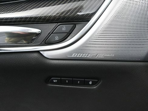 Used 2024 Cadillac XT6 Sport image 21