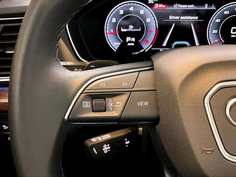 Used 2023 Audi Q5 2.0T Prestige w/ Prestige Package image 25