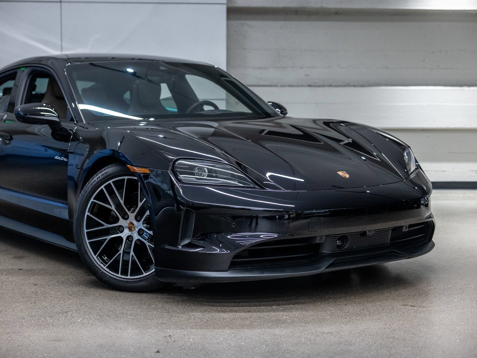 Certified 2025 Porsche Taycan RWD image 15