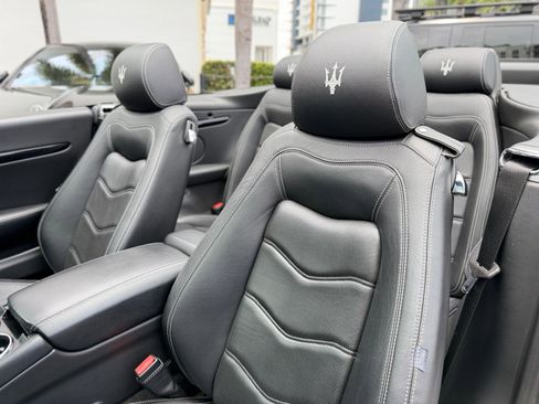 Used 2013 Maserati GranTurismo Sport RWD image 39