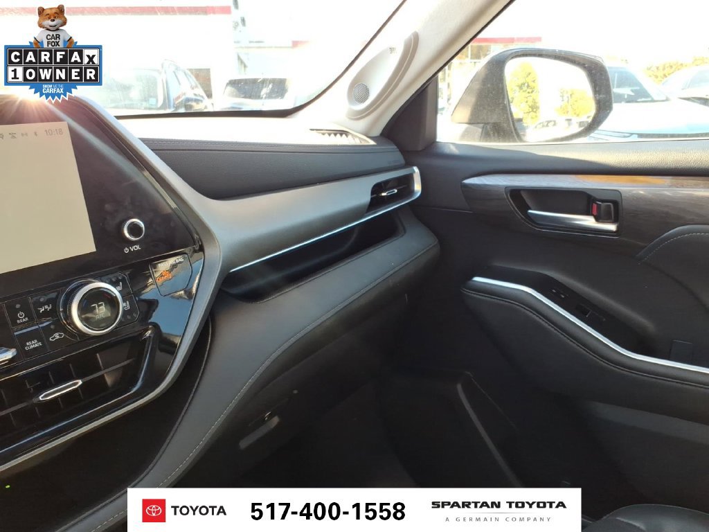 Used 2024 Toyota Highlander Limited AWD/4WD image 25