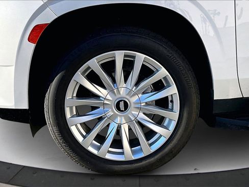 Used 2022 Cadillac Escalade Luxury image 33