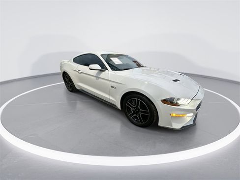 Used 2019 Ford Mustang GT Premium w/ Equipment Group 401A image 2