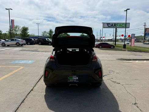 Used 2019 Hyundai Veloster 2.0 FWD image 10
