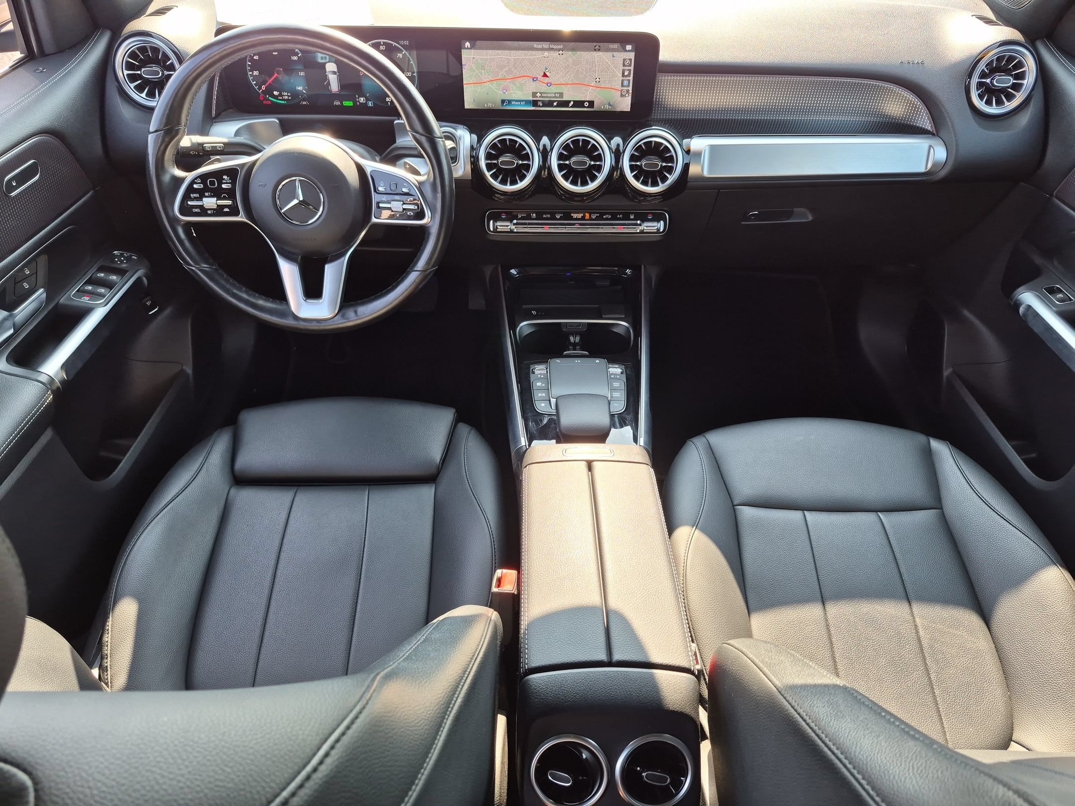 Used 2022 Mercedes-Benz EQB 350 4MATIC image 31
