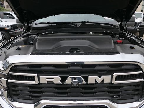 New 2026 RAM 3500 Tradesman AWD/4WD image 27