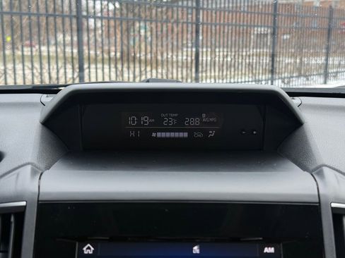 Used 2020 Subaru Crosstrek 2.0i Premium image 23