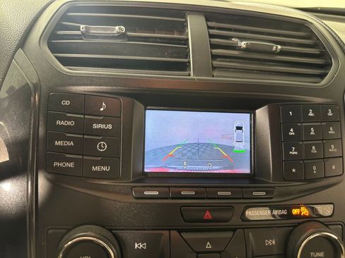 Used 2017 Ford Explorer XLT AWD/4WD image 25