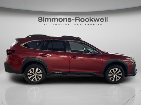 Used 2024 Subaru Outback Premium image 4