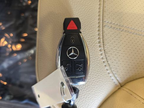 Used 2019 Mercedes-Benz GLE 400 4MATIC image 40