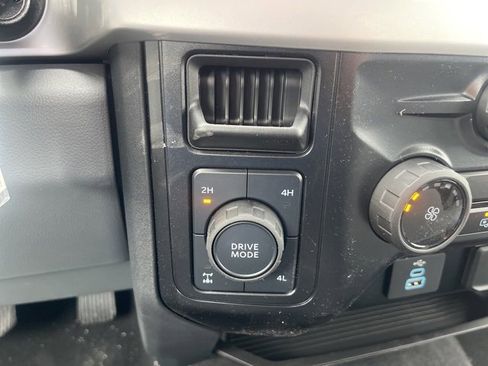 New 2025 Ford F250 XLT w/ FX4 Off-Road Package image 47