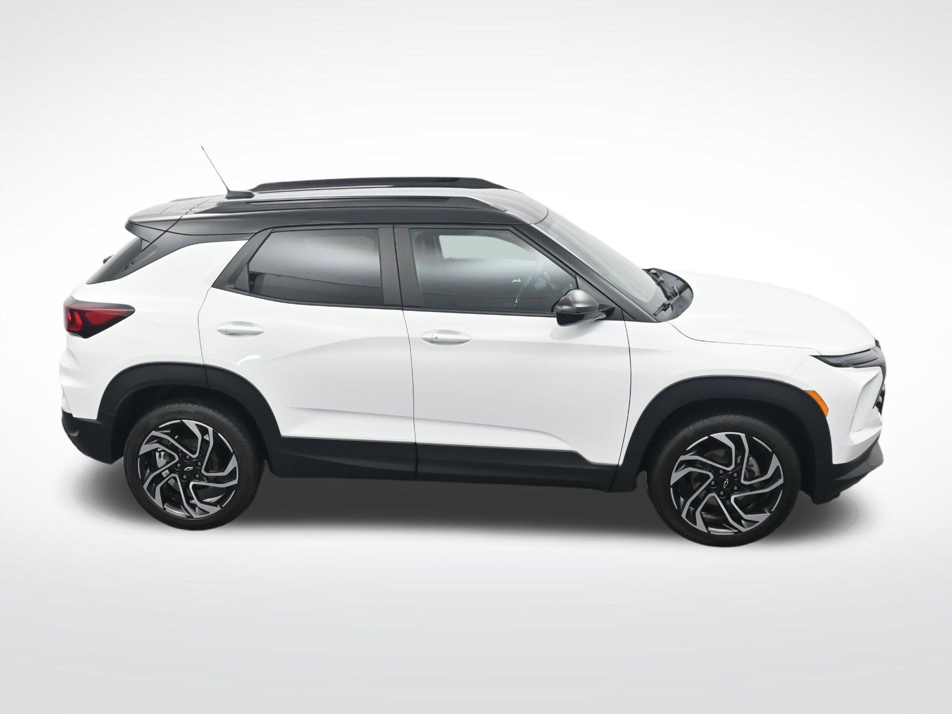 Used 2024 Chevrolet TrailBlazer RS w/ Convenience Package AWD/4WD image 24