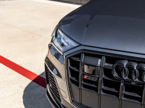 Used 2022 Audi SQ7 Premium Plus AWD/4WD image 17