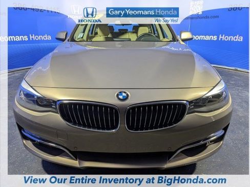 Used 2015 BMW 328i Gran Turismo xDrive image 9
