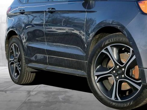 Certified 2022 Ford Edge ST image 3