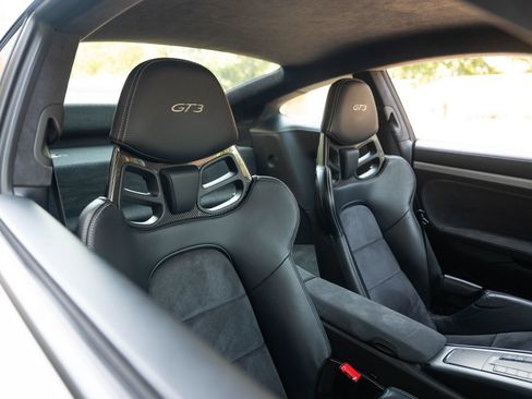 Used 2015 Porsche 911 GT3 RWD image 76