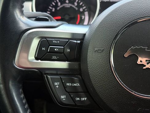 Used 2018 Ford Mustang Premium RWD image 17