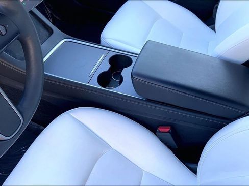 Used 2021 Tesla Model 3 Long Range image 17