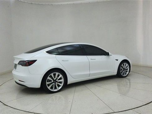Used 2019 Tesla Model 3 Standard Range Plus image 63