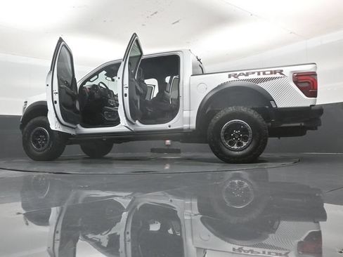 Used 2024 Ford F150 Raptor AWD/4WD image 60