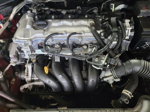 Used 2022 Toyota Corolla LE FWD image 30