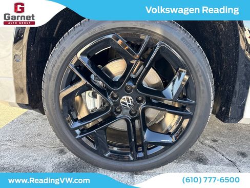 New 2026 Volkswagen Tiguan SE R-Line image 9