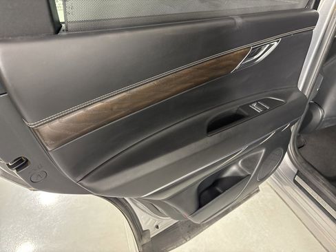 Used 2024 Genesis GV80 2.5T image 36