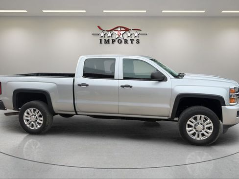 Used 2015 Chevrolet Silverado 2500 LT w/ LT Convenience Package AWD/4WD image 6