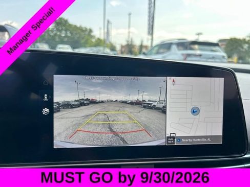 Used 2024 Hyundai Elantra SEL FWD image 21